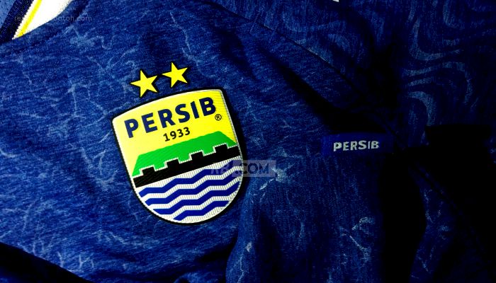 Terpopuler: Persib Berpotensi Kehilangan Teja Hingga Jersey Persib Curi Perhatian AFC